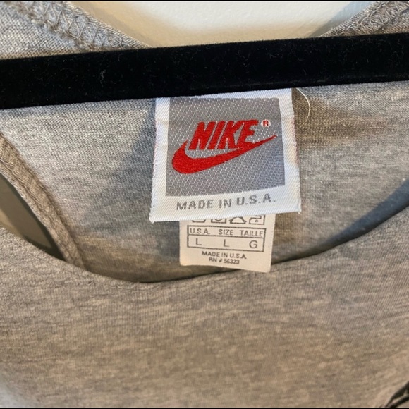 Nike gray and black athletic tank tops - Picture 9 of 10